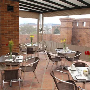 Aparthotel Apartasuites Bellhouse, Bogota
