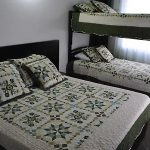Familiar La Alborada Bed and breakfast